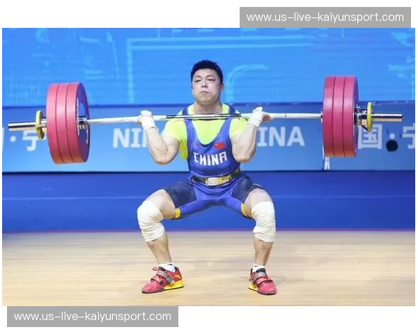 举重前瞻：力量的美学与未来的冲刺